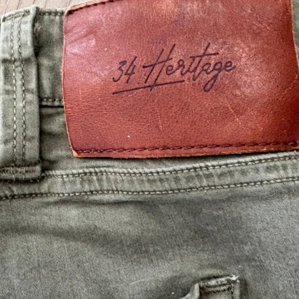 34 Heritage Charisma Pants Mens 40x34 Olive Green Comfort Rise Classic Fit Jeans